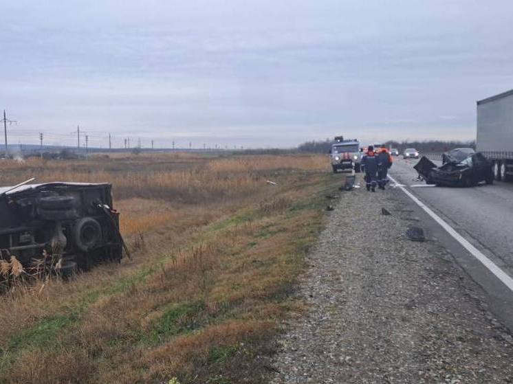 В Минераловодском округе в ДТП погиб пассажир Приоры, ещё двое пострадали