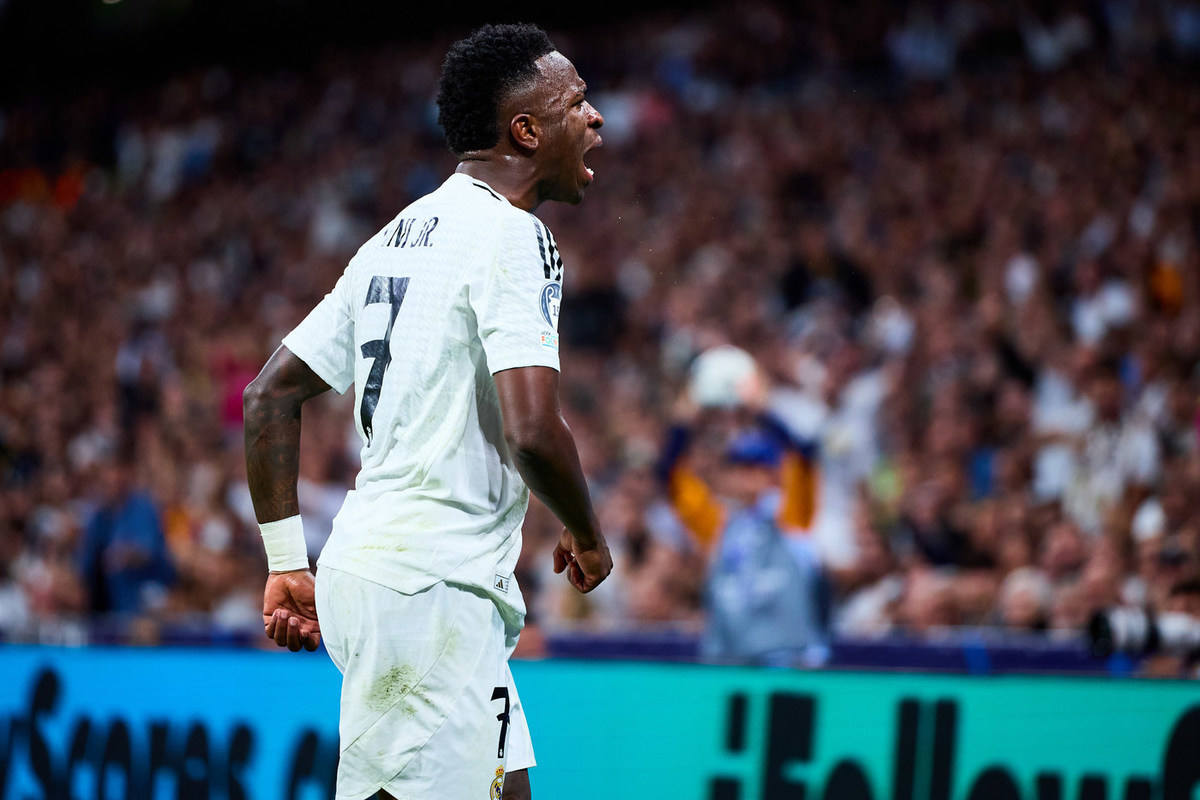 Форвард «Реала» Винисиус пропустит несколько недель из-за травмы