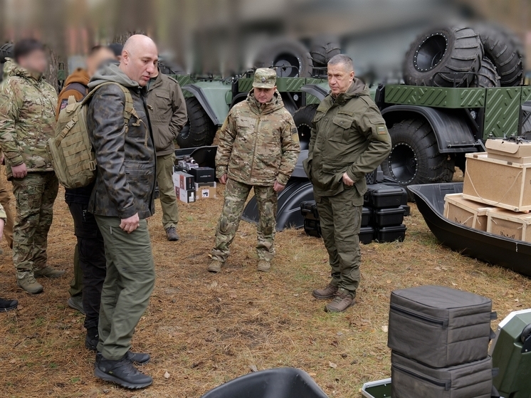 Партия вооружения передана дальневосточным бойцам СВО