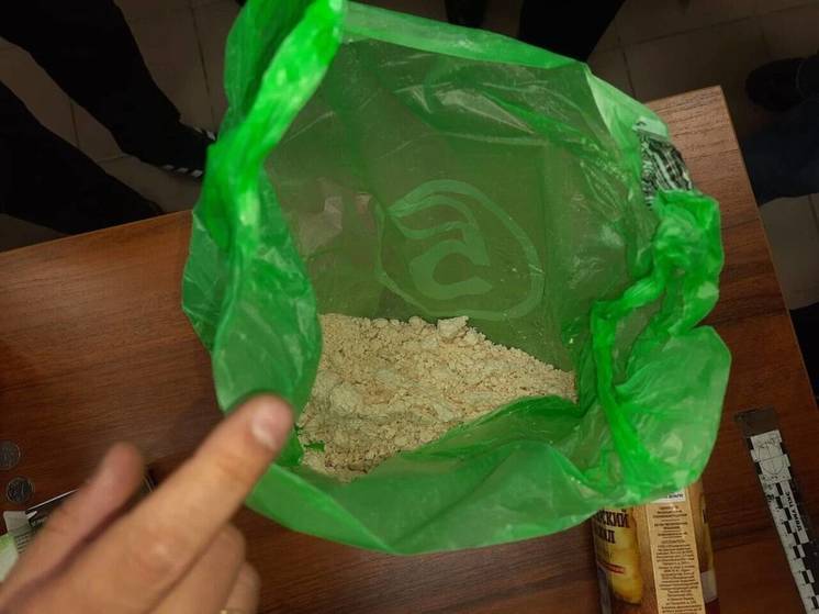 Задержали наркокурьеров в Казани при перевозке синтетики в авто