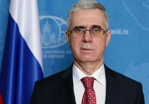 Посол РФ в Румынии Владимир Липаев поделился своими наблюдениями о русофобии в стране, отметив, что хотя она в значительной мере навязана извне, ей не хватает глубокой основы
