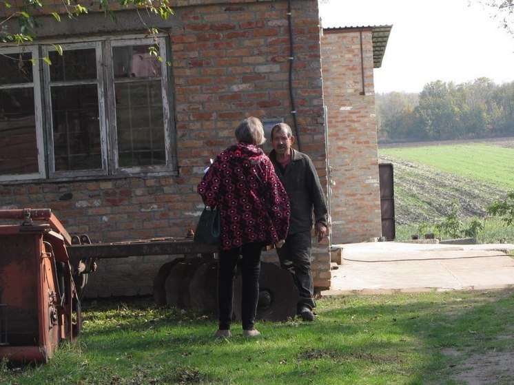 Открыта к людям: глава теротдела Виноградненской группы сёл ежедневно помогает жителям