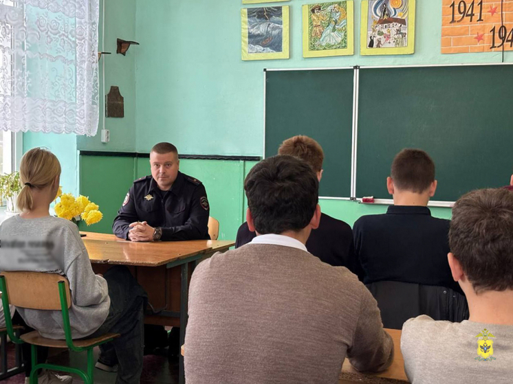 Полицейские провели «Душевные встречи» со школьниками Херсонской области