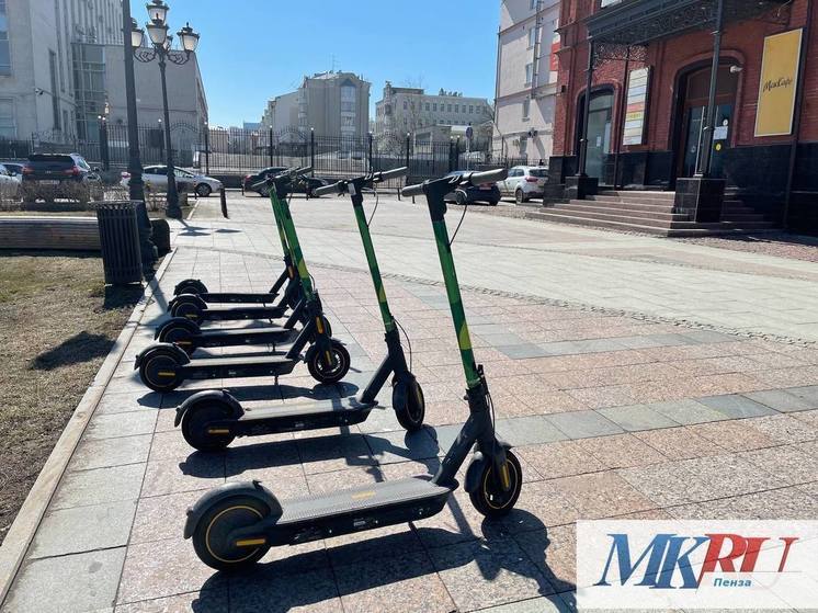 Почти половина пензенцев поддерживает запрет езды на электросамокатах до 16 лет