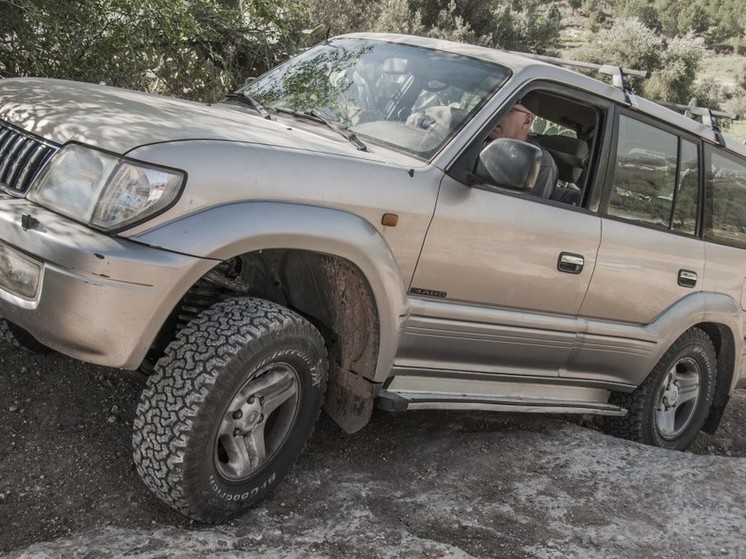 Бывший мэр Владивостока лишится Land Cruiser: внедорожник пойдет на погашение штрафа