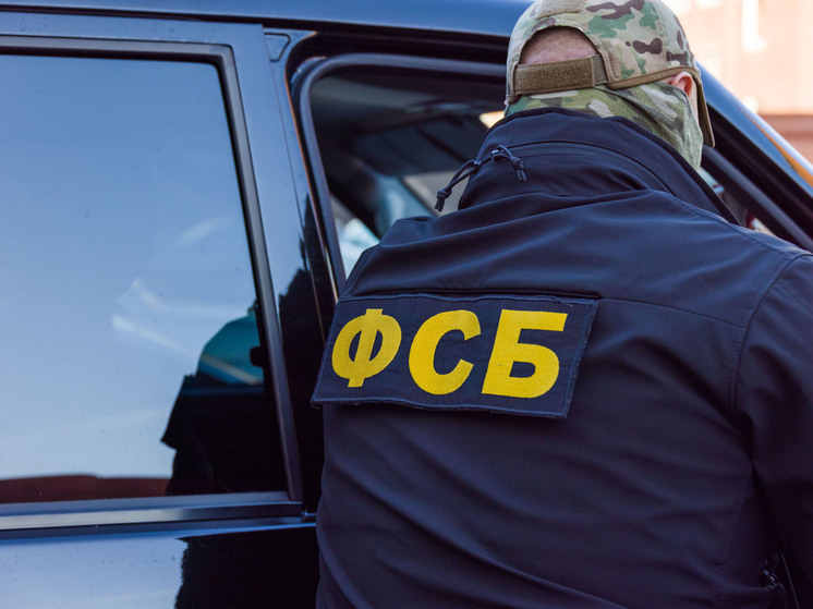 В Челябинской области чекисты поймали экстремиста на взятке