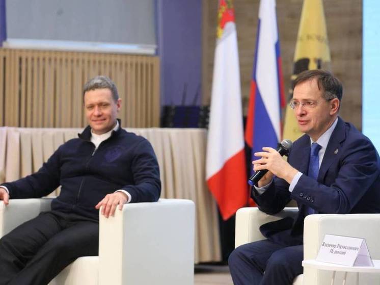 Помощник президента Владимир Мединский встретился с вологодской молодежью