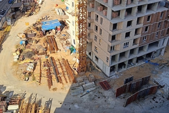 Тринадцать построенных многоэтажек сданы в Мариуполе под компенсационное жильё