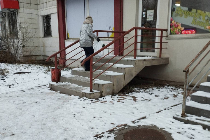 В Костроме проверяют наличие песка у торговых объектов