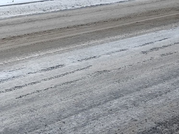 Движение для фур снова ограничили на трассе в Забайкалье из-за снега