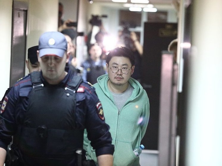 Он утверждает, что не был знаком с организатором тура по подземной Москве