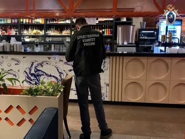 Петербургский ресторан проверяют после массового отравления посетителей