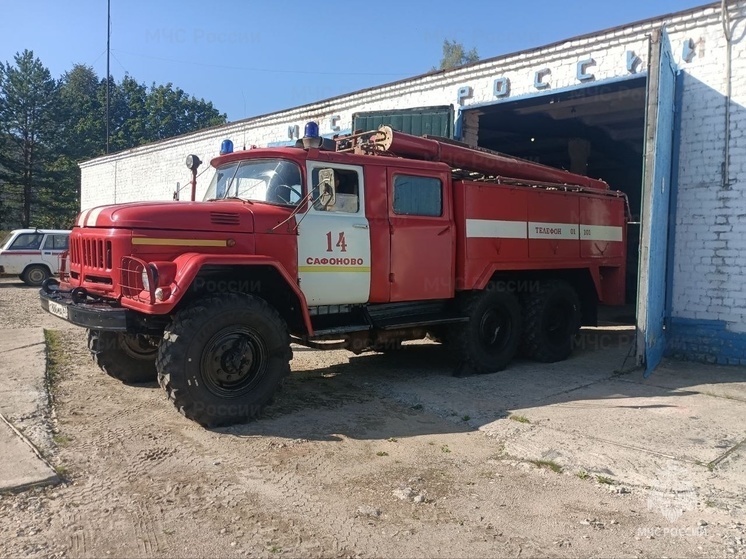 На трассе М-1 в Сафоновском районе столкнулись КАМАЗ и Вольво