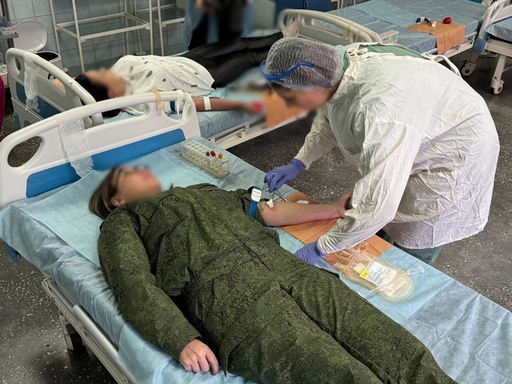 Следователи ДНР сдали донорскую кровь