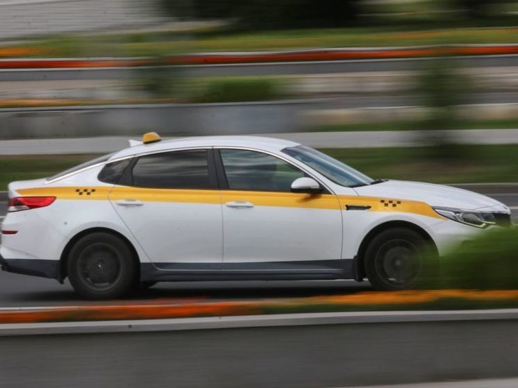 Массовые рейды по выявлению нелегалов прошли среди таксистов Подмосковья