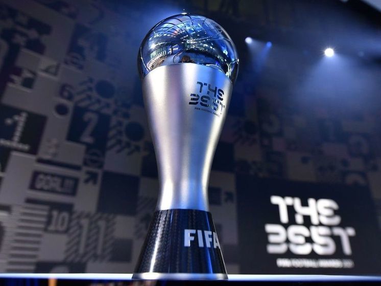 FIFA объявила номинантов на премию The Best Football Awards 2024, отмечая лучших игроков и тренеров года. Среди претендентов — обладатель "Золотого мяча" Родри, вернувшийся в гонку за награды Лионель Месси и бойкотировавший Ballon d’Or Винисиус Жуниор. Впервые будет вручена награда за лучший женский гол — FIFA Marta Award. "МК-Спорт" рассказывает подробности.