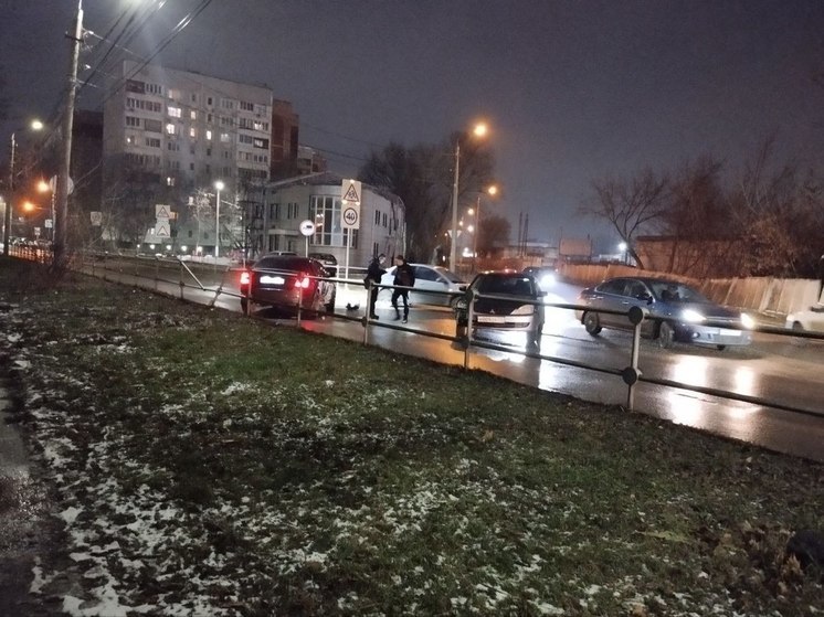 Туляки обсуждают в соцсетях вечернее ДТП на улице Галкина