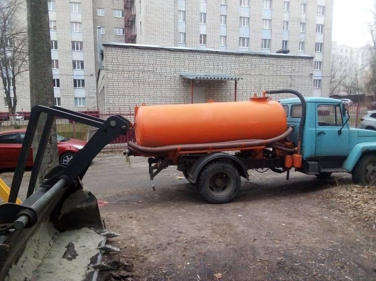 В Курске восстановили подачу воды в 12 домов на улице Карла Маркса