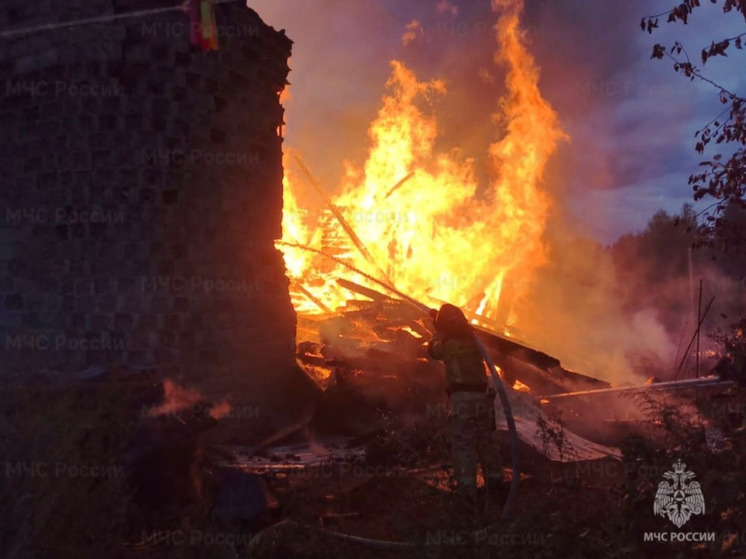 В пожаре в Новосиле пострадал человек