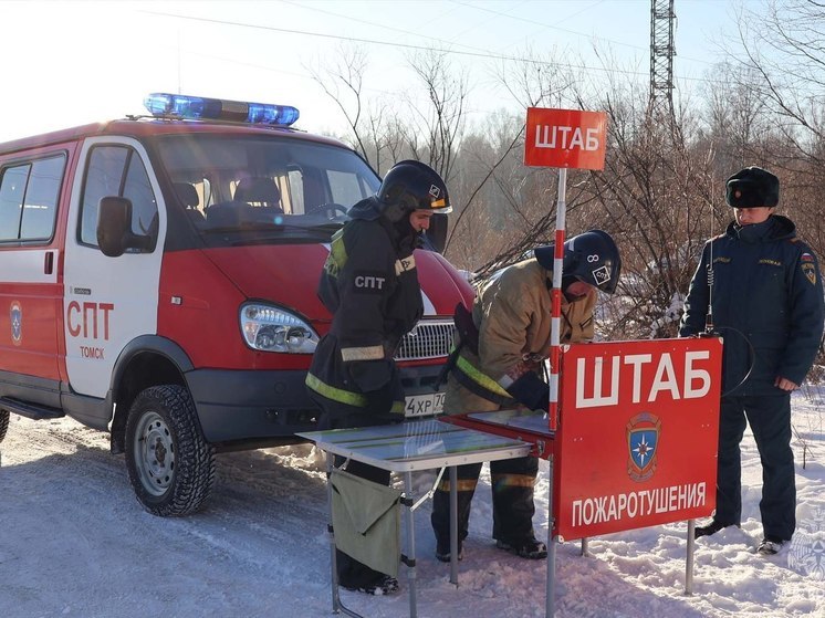 На трассе Томск – Кузовлево столкнулись легковой автомобиль и бензовоз