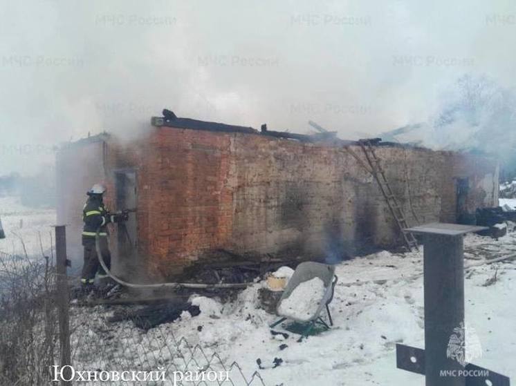 В юхновской деревне вспыхнул сильный пожар