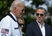 Американский телеканал Fox News сообщает, что пресс-секретарь Белого дома Карин Жан-Пьер шесть раз за последние шесть месяцев заявляла об отсутствии у действующего президента США Джо Байдена планов помиловать своего сына Хантера. 