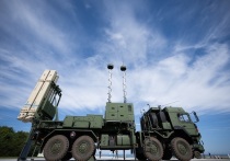 Представитель Министерства обороны ФРГ Митко Мюллер в ходе брифинга рассказал журналистам, что войдет в заявленный немецким канцлером Олафом Шольцем пакет военной помощи Киеву на сумму в 650 миллионов евро. Его заявление приводит ТАСС. 
