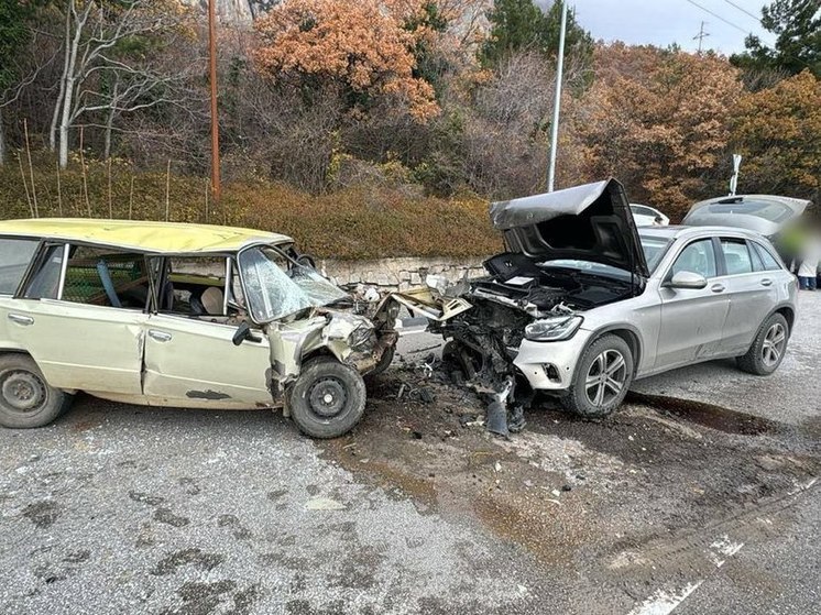 Два человека погибли в ДТП в районе Ялты