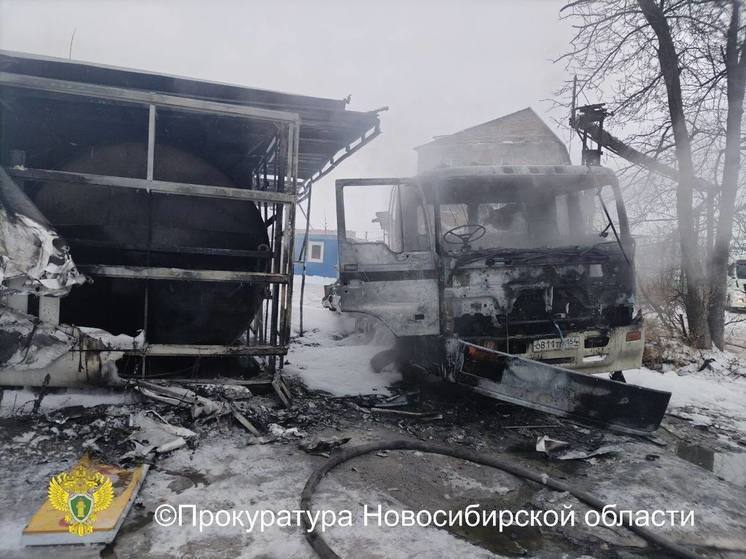 Под Новосибирском на видео попал взрыв на автозаправке