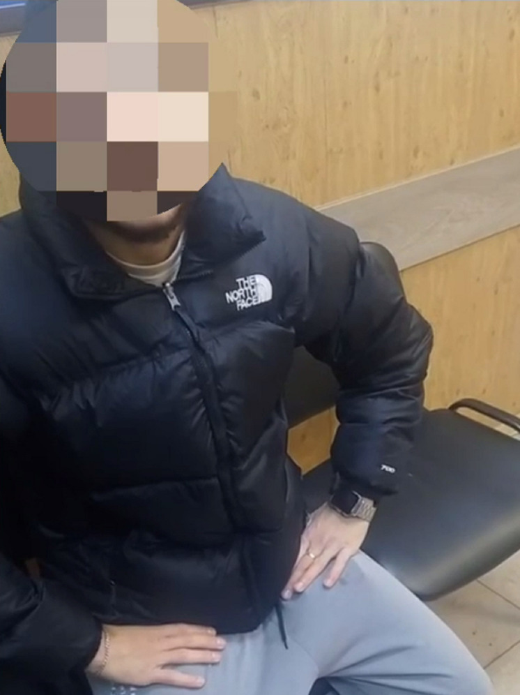 В Твери 20-летний уроженец Закавказья управлял наглухо затонированной «Приорой»