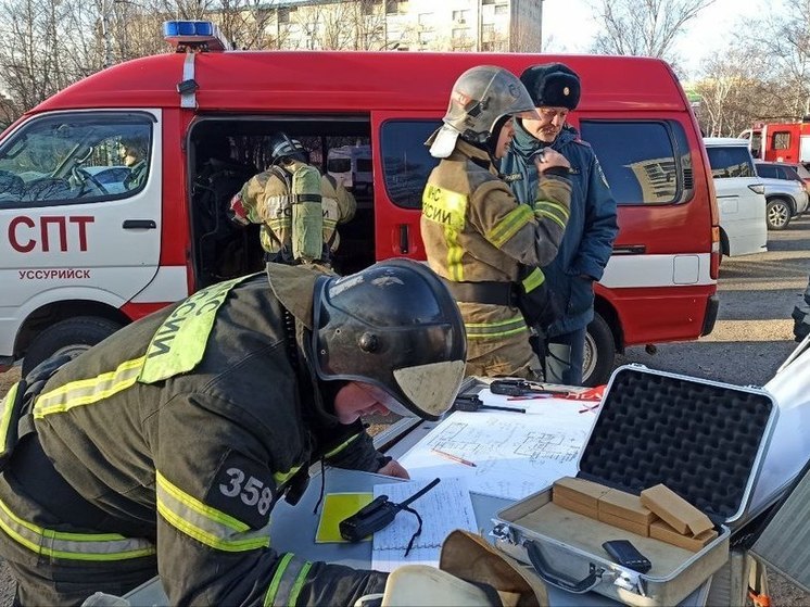 Мертвого мужчину нашли в горящей квартире во Владивостоке