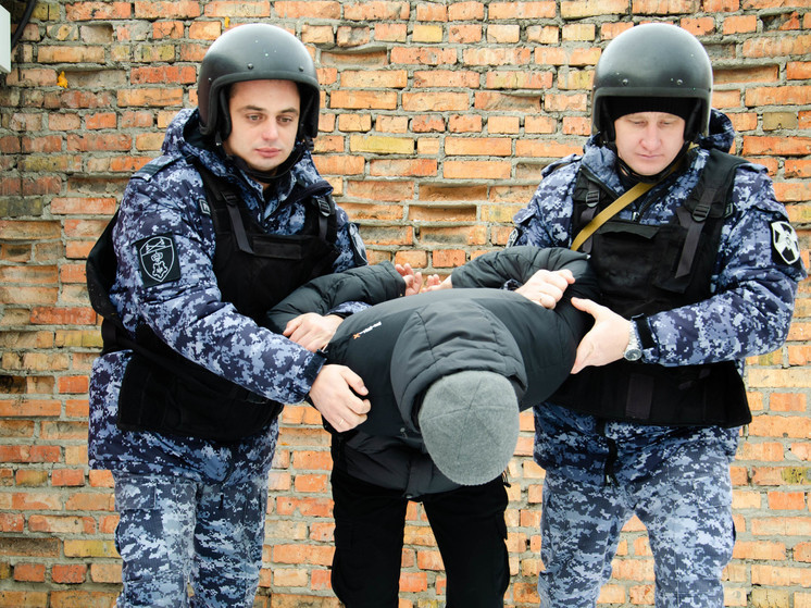 Юный пензенец устроил пьяную драку в одном из баров Пензы