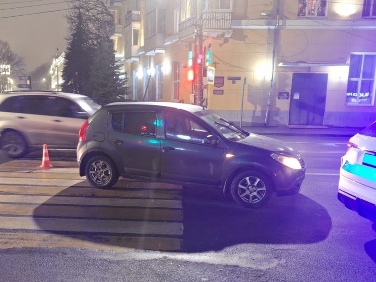 В Смоленске на самом центровом переходе сбили пешехода-нарушителя