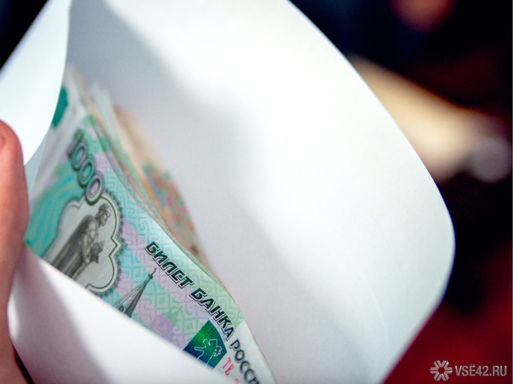 Новокузнечанка пожаловалась губернатору на "убогую" городскую площадь