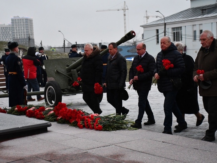 В Иваново прошли мероприятия в честь Дня Неизвестного солдата