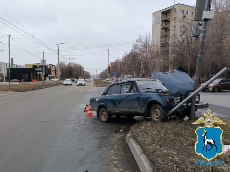 2 пенсионера пострадали в ДТП с «семеркой» и иномаркой в Тольятти днем 3 декабря