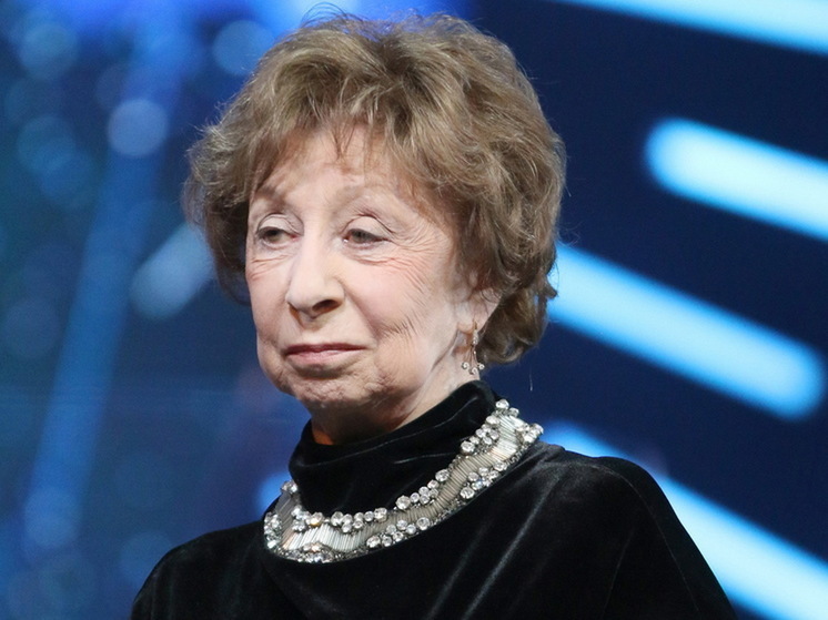 Лия Ахеджакова произнесла лозунг украинских националистов после спектакля в США