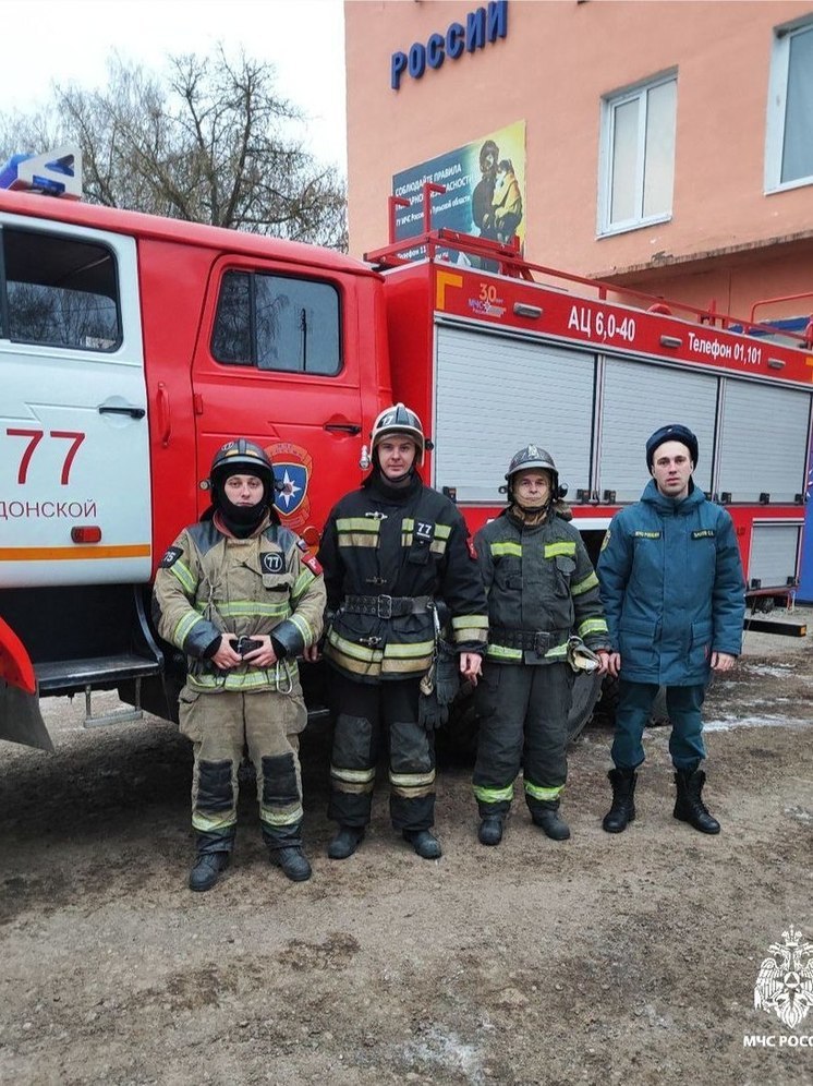 Тульские спасатели вызволили собаку из затопленного подвала