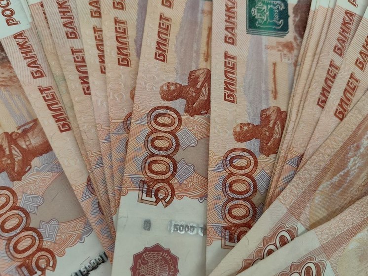 Украл более шести миллионов из машины друга рецидивист из Хабаровска