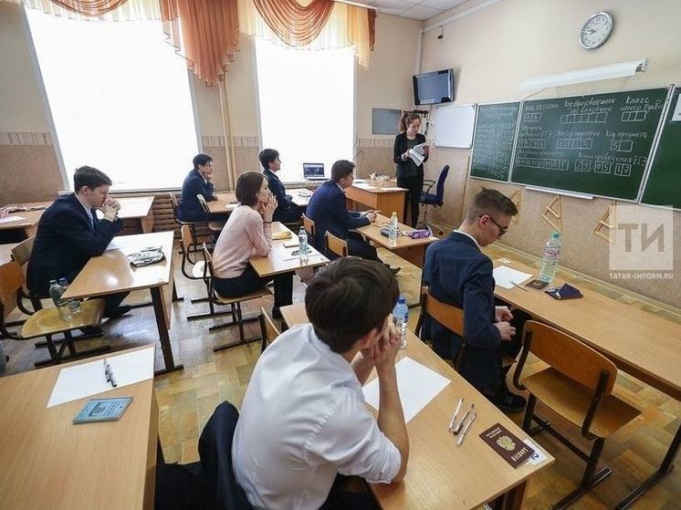 Более 6 тысяч одиннадцатиклассников Казани написали итоговое сочинение для допуска к ЕГЭ