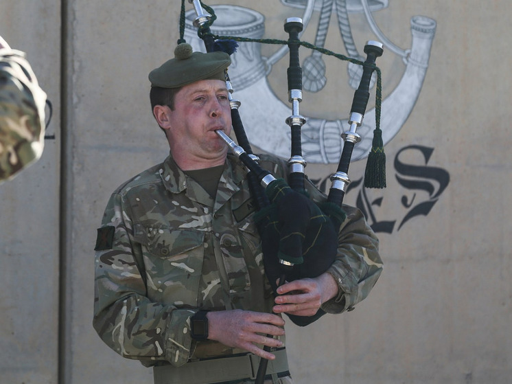 Шрайвер: вся армия Британии протянет на Украине лишь две недели