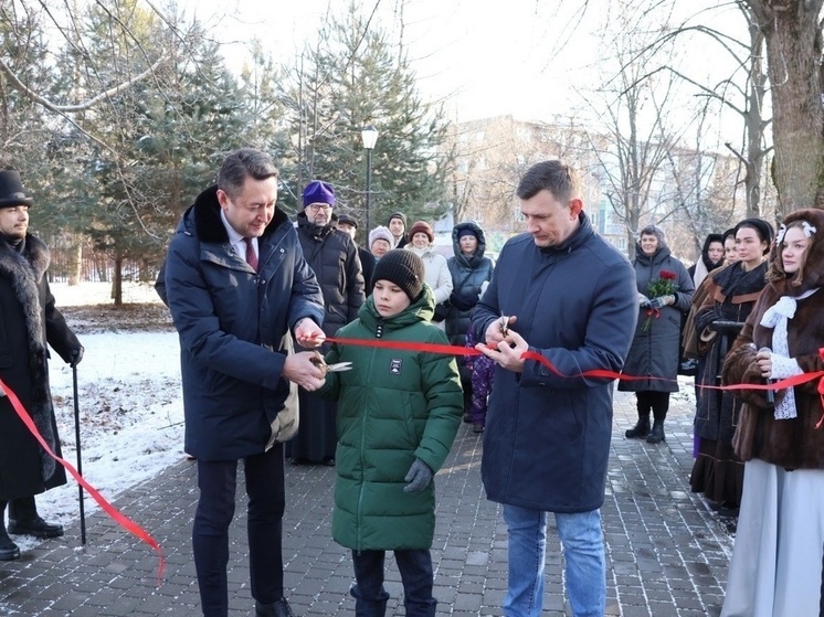 Обновлённый Пушкинский сквер открыли в Новомосковске