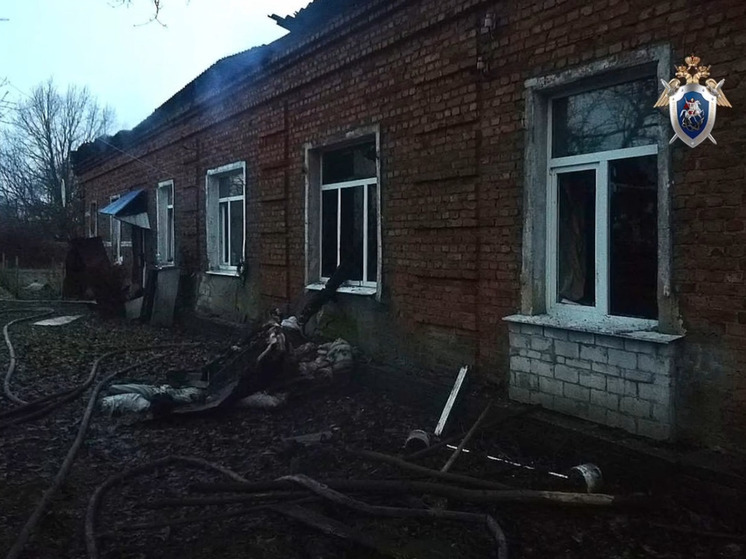 Жилой дом в Волосово загорелся из-за неосторожного обращения с огнем
