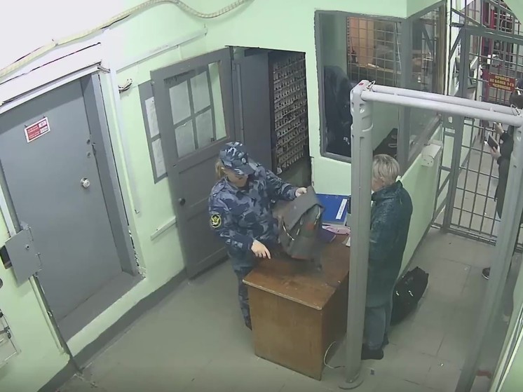 В Перми адвокат пыталась пронести в СИЗО запрещенные предметы