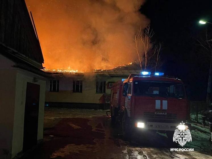 Появились фотографии с места крупного пожара в санатории Тверской области