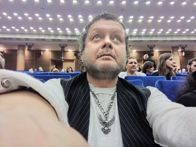 Степанцов заявил, что SHAMAN не спел ни одной песни на стихи Долгаревой