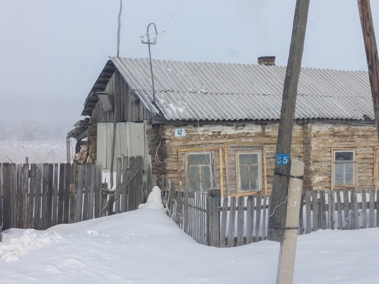 В Томском районе местный житель попытался убить свою подругу и её возлюбленного