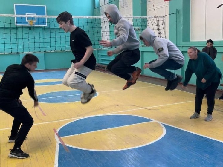 В Днепрорудном на Запорожье прошли соревнования по скиппингу