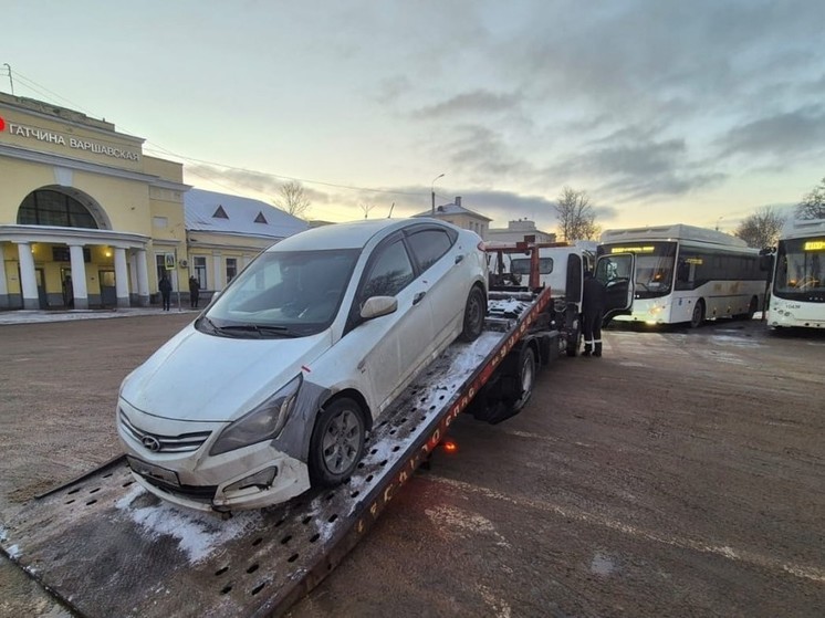 В Гатчинском районе прошел рейд по проверке такси и автобусов