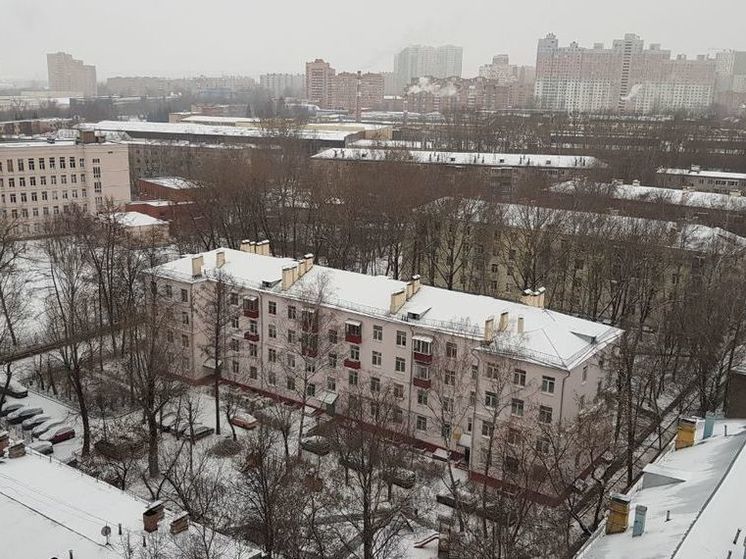 Экстренное предупреждение из-за непогоды выпустило МЧС Подмосковья